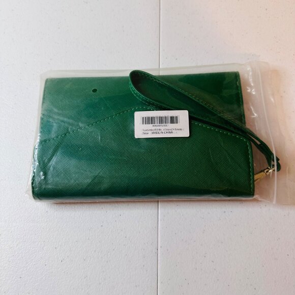 RFID Blocking Green Wallet Clutch Wristlet with Snap closure Multiple Card Slots - Picture 10 of 11